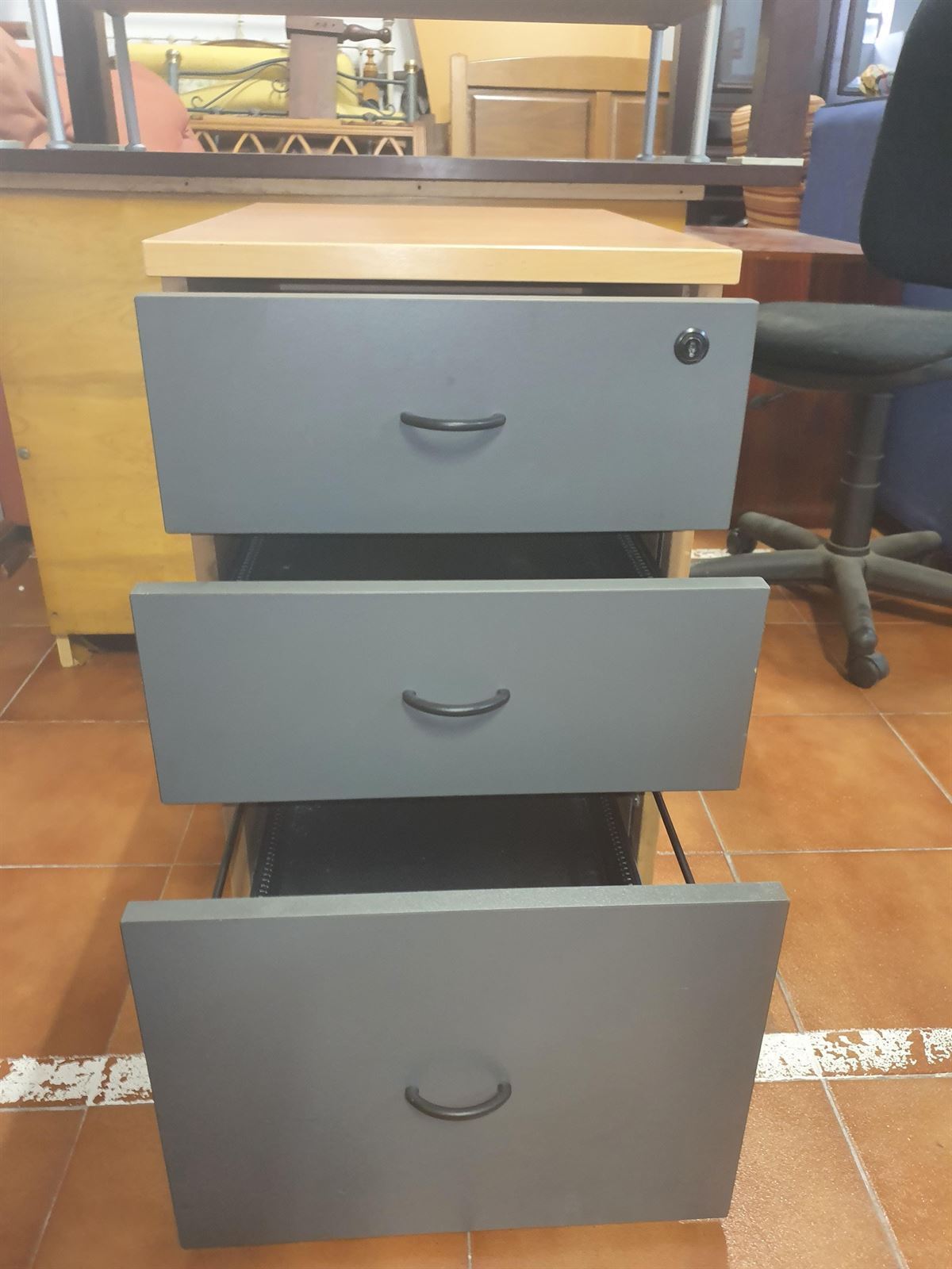 Archivador de tres cajones - Imagen 3