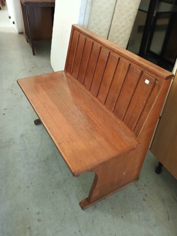 Bancos de madera - Imagen 5