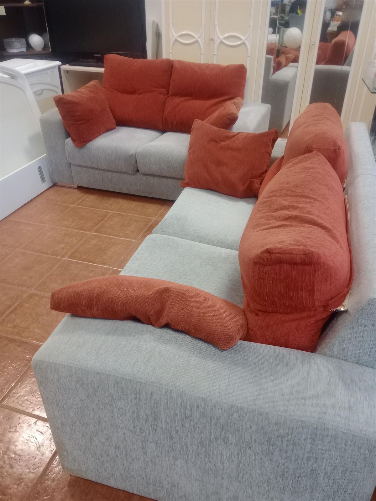 Conjunto de sofas - Imagen 1