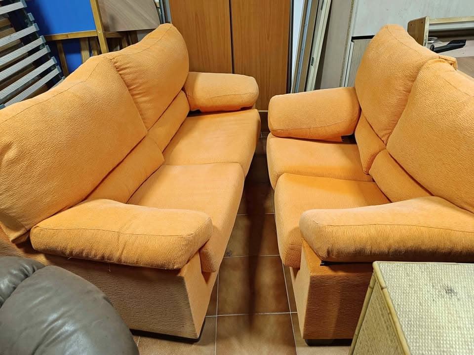 Conjunto sofás - Imagen 1
