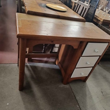 Escritorio de madera - Imagen 2