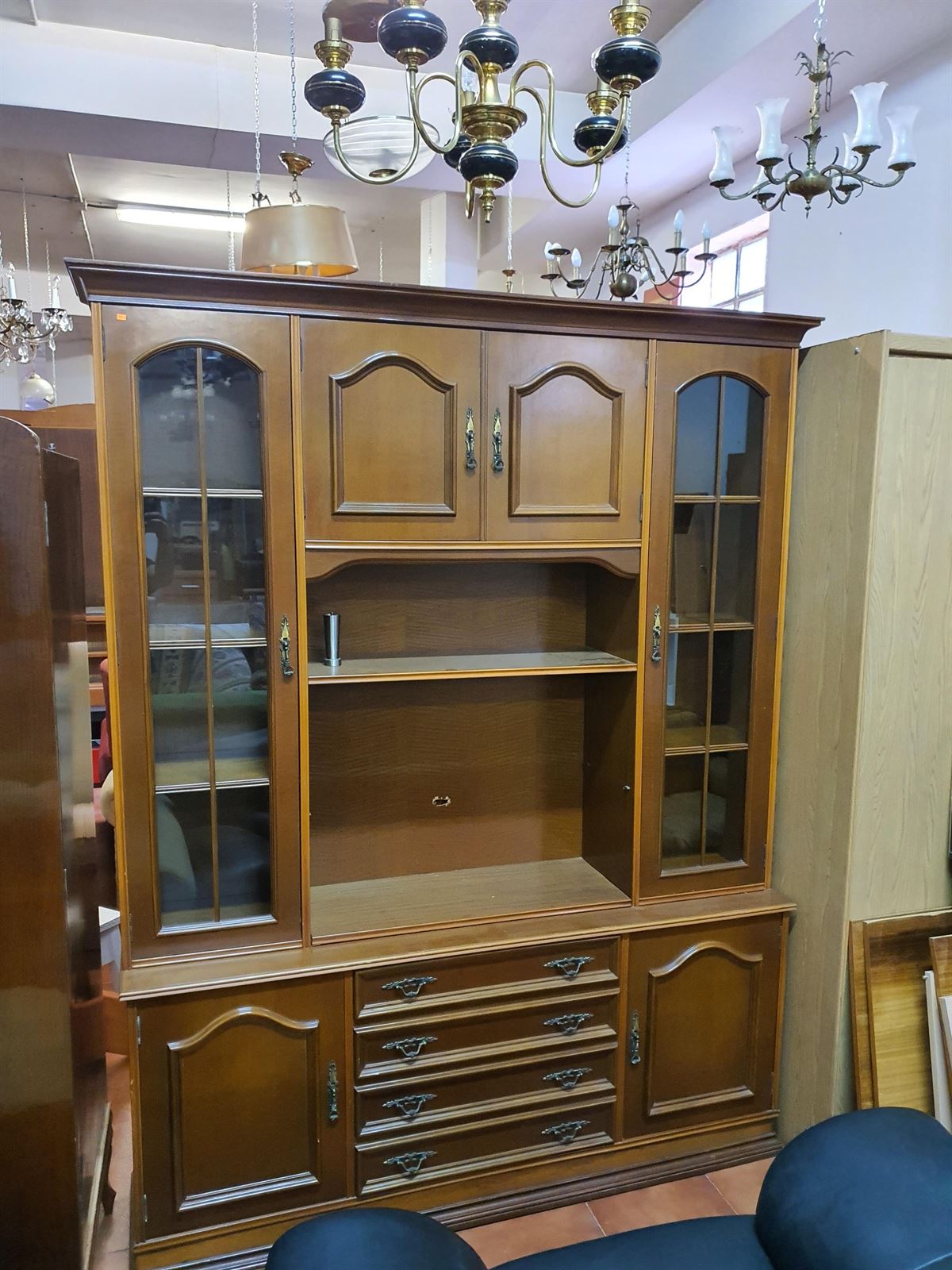 Mueble de salón antiguo buen estado - Imagen 1