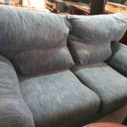 Sofá moderno - Imagen 1