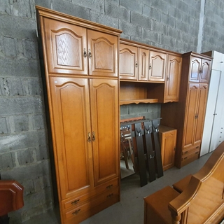Título: Mueble de salón modular clásico en madera - Imagen 1