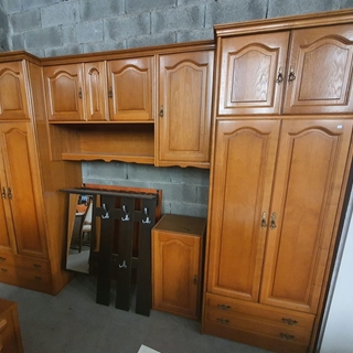 Título: Mueble de salón modular clásico en madera - Imagen 2