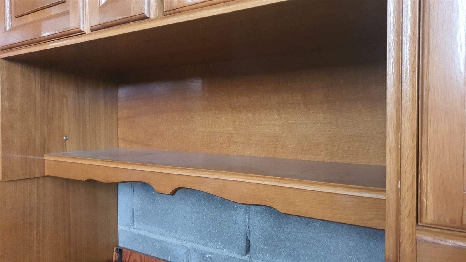 Título: Mueble de salón modular clásico en madera - Imagen 5