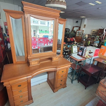 Tocador de madera de diseño clásico - Imagen 2