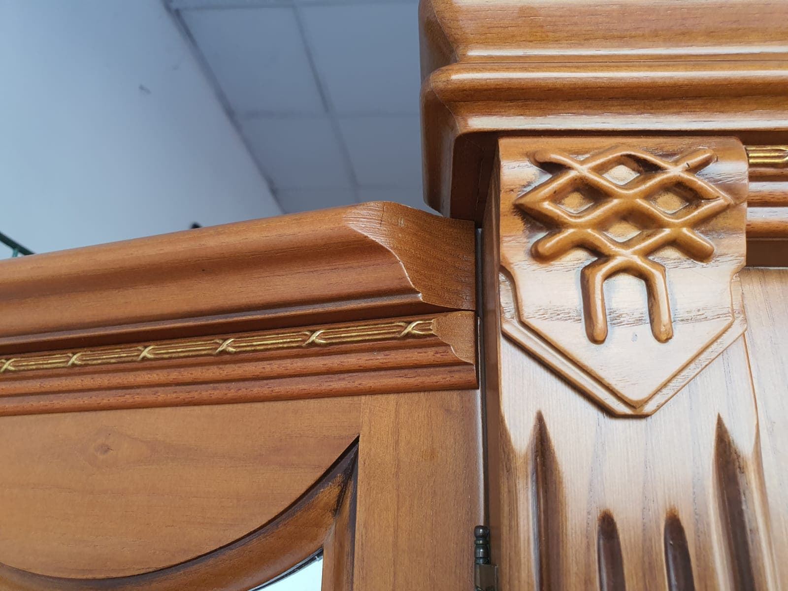 Tocador de madera de diseño clásico - Imagen 6
